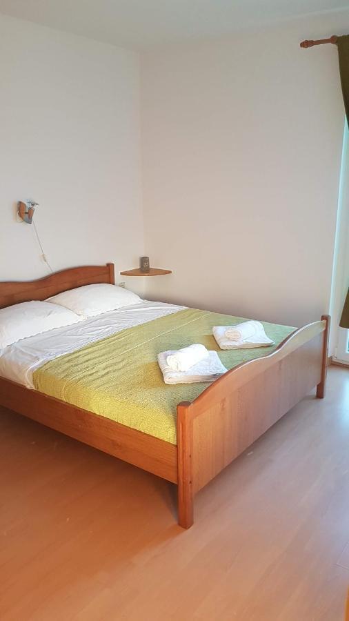 Margareta Apartment Sveti Ivan Dobrinjski Bagian luar foto