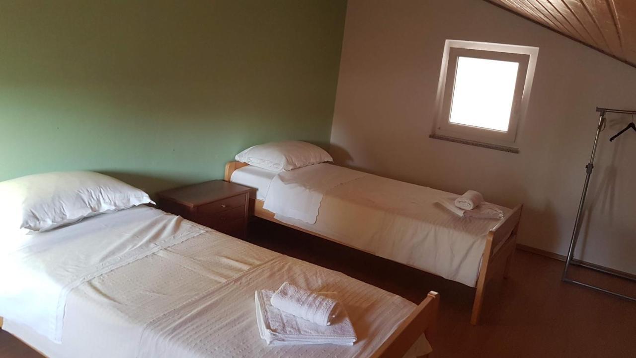 Margareta Apartment Sveti Ivan Dobrinjski Bagian luar foto