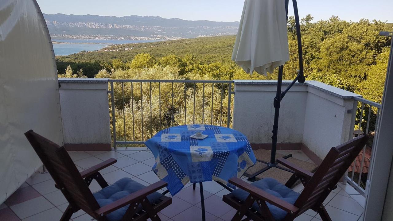 Margareta Apartment Sveti Ivan Dobrinjski Bagian luar foto